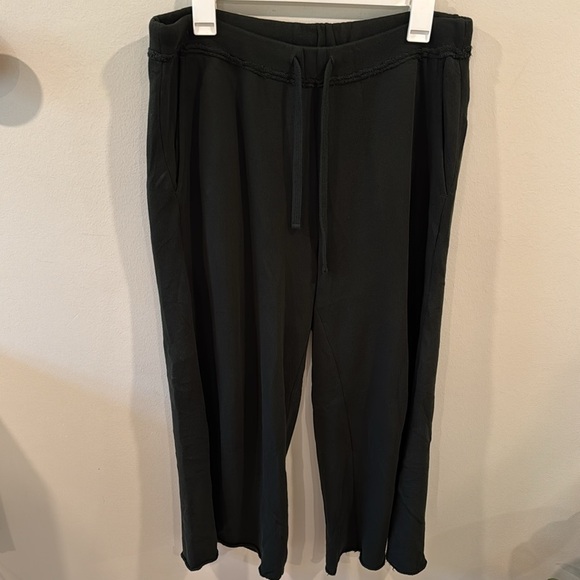 Eileen Fisher Women’s Dark Green Sweat Pants Joggers Wide Leg Casual Size S/P - Picture 1 of 3